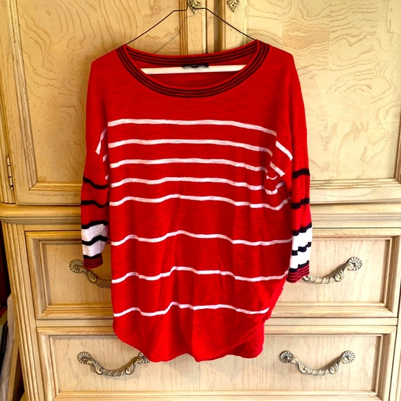 Express red and white striped quarter length shirt - Picture 1 of 2